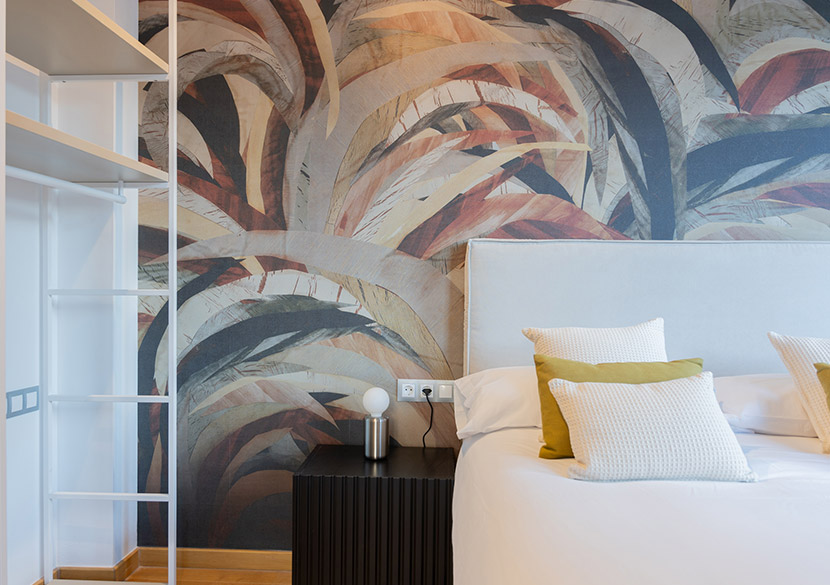 belvillage-napols-coliving-room-artistic-mural-design.jpg