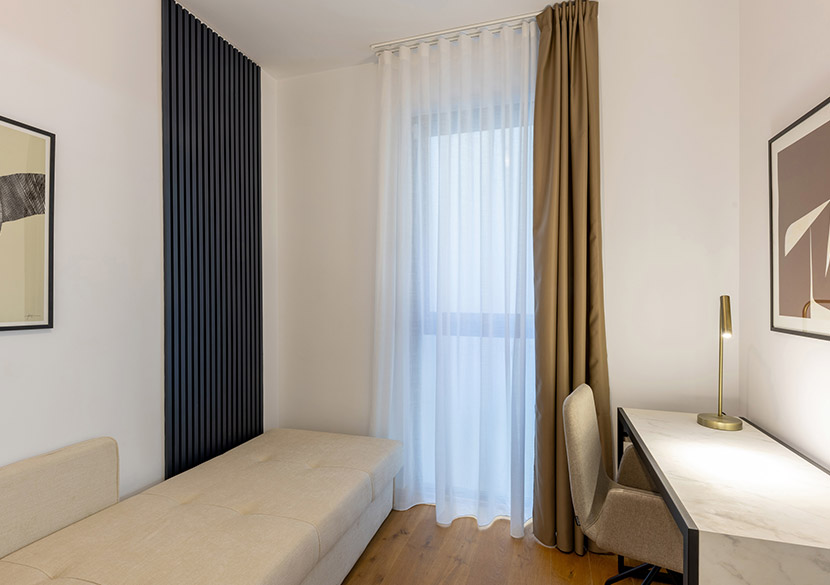 belvillage-napols-single-studio-home-office-desk-nomad.jpg